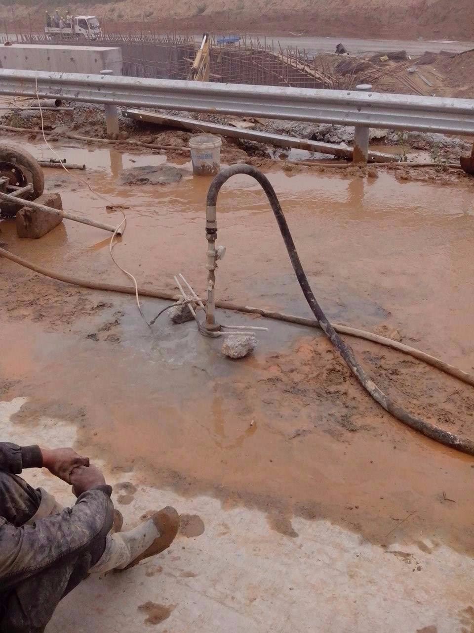 开远路基压密注浆